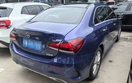 Mercedes-Benz A-Класс, 2021 год, 1 900 000 рублей, 4 фотография