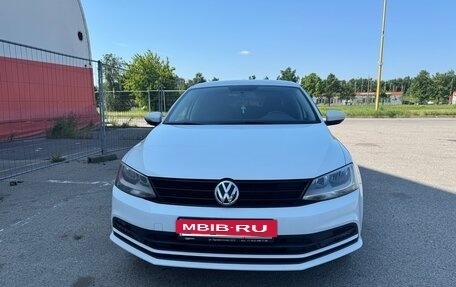 Volkswagen Jetta VI, 2016 год, 950 000 рублей, 6 фотография