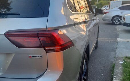 Volkswagen Tiguan II, 2019 год, 2 300 000 рублей, 13 фотография