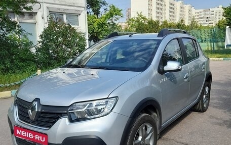 Renault Sandero II рестайлинг, 2019 год, 1 400 000 рублей, 1 фотография