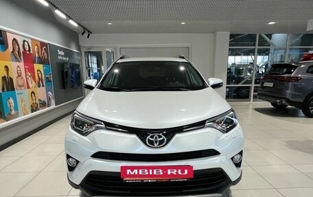 Toyota RAV4, 2019 год, 2 599 000 рублей, 2 фотография