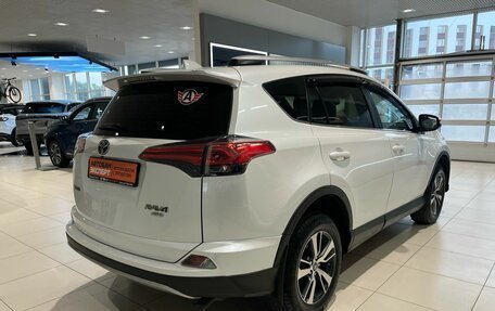 Toyota RAV4, 2019 год, 2 599 000 рублей, 5 фотография