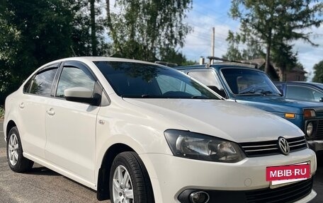 Volkswagen Polo VI (EU Market), 2013 год, 890 000 рублей, 4 фотография