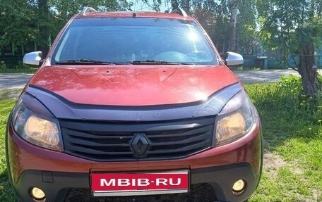 Renault Sandero I, 2013 год, 740 000 рублей, 1 фотография