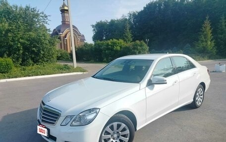 Mercedes-Benz E-Класс, 2012 год, 1 630 000 рублей, 1 фотография