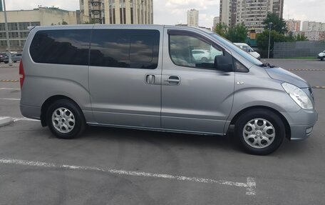 Hyundai Grand Starex Grand Starex I рестайлинг 2, 2012 год, 1 600 000 рублей, 4 фотография