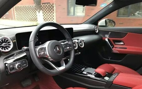 Mercedes-Benz A-Класс, 2021 год, 1 380 000 рублей, 6 фотография