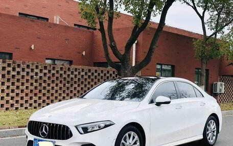 Mercedes-Benz A-Класс, 2021 год, 1 380 000 рублей, 10 фотография