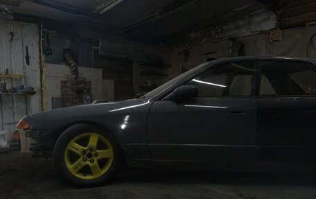 Nissan Skyline, 1989 год, 330 000 рублей, 1 фотография