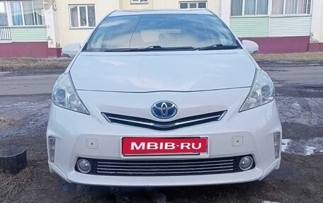 Toyota Prius Alpha I (ZVW40/41), 2011 год, 1 250 000 рублей, 1 фотография