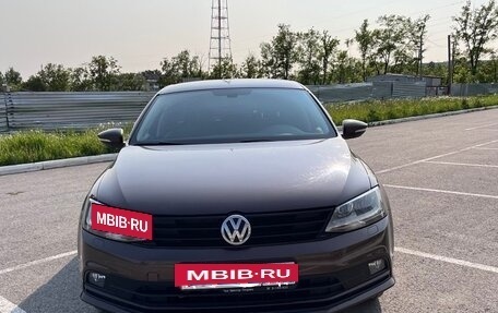 Volkswagen Jetta VI, 2015 год, 1 170 000 рублей, 2 фотография