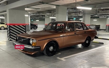 Volvo 240 Series, 1980 год, 875 000 рублей, 2 фотография