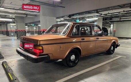 Volvo 240 Series, 1980 год, 875 000 рублей, 4 фотография