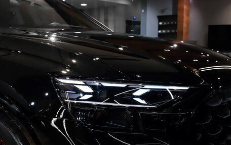 Audi SQ8, 2024 год, 18 990 000 рублей, 3 фотография