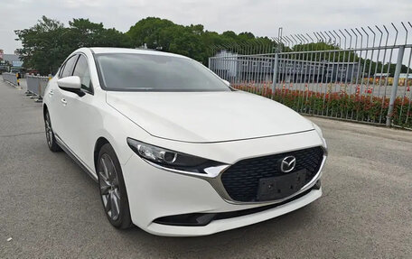 Mazda 3, 2021 год, 1 500 000 рублей, 3 фотография