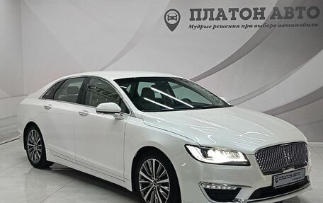 Lincoln MKZ II рестайлинг, 2018 год, 2 390 000 рублей, 3 фотография