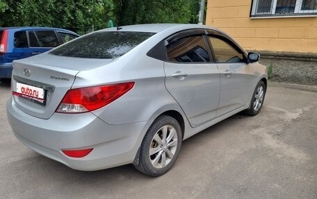 Hyundai Solaris II рестайлинг, 2011 год, 750 000 рублей, 4 фотография