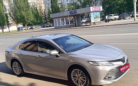 Toyota Camry, 2018 год, 2 850 000 рублей, 4 фотография