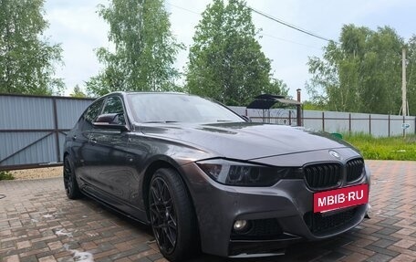 BMW 3 серия, 2015 год, 1 750 000 рублей, 3 фотография