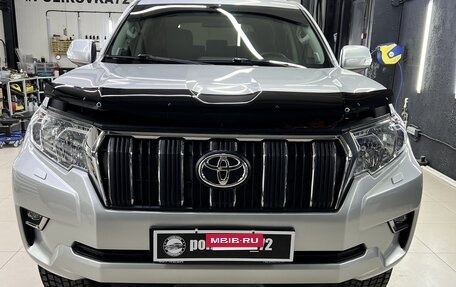 Toyota Land Cruiser Prado 150 рестайлинг 2, 2018 год, 3 999 999 рублей, 2 фотография