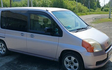 Honda Mobilio I, 2002 год, 420 000 рублей, 4 фотография