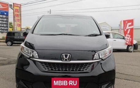 Honda Freed II, 2022 год, 1 300 000 рублей, 2 фотография