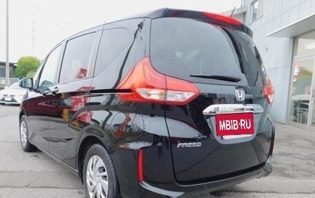 Honda Freed II, 2022 год, 1 300 000 рублей, 6 фотография