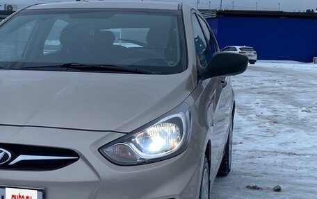 Hyundai Solaris II рестайлинг, 2011 год, 605 000 рублей, 3 фотография