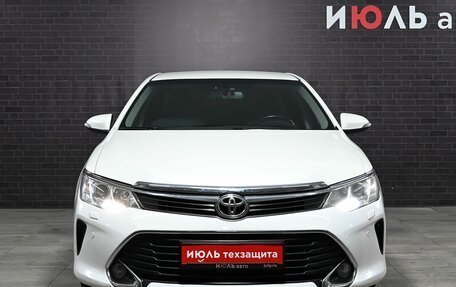 Toyota Camry, 2015 год, 1 900 000 рублей, 2 фотография