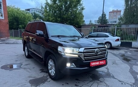 Toyota Land Cruiser 200, 2015 год, 5 100 000 рублей, 3 фотография
