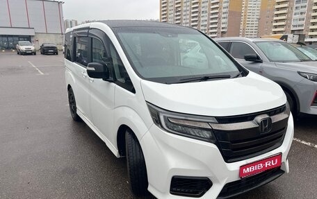 Honda Stepwgn IV, 2019 год, 2 800 000 рублей, 1 фотография