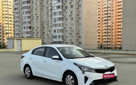 KIA Rio IV, 2020 год, 1 120 000 рублей, 1 фотография