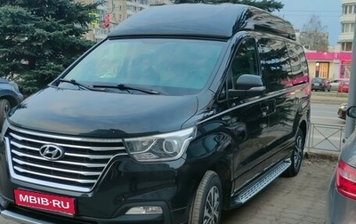 Hyundai Grand Starex Grand Starex I рестайлинг 2, 2019 год, 3 650 000 рублей, 1 фотография