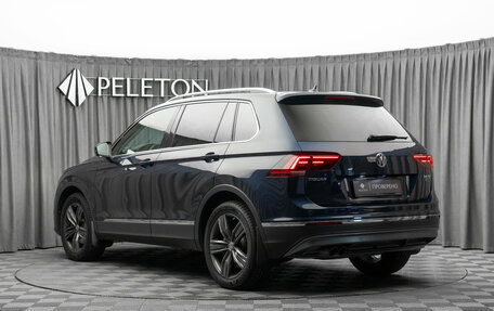 Volkswagen Tiguan II, 2017 год, 2 950 000 рублей, 4 фотография