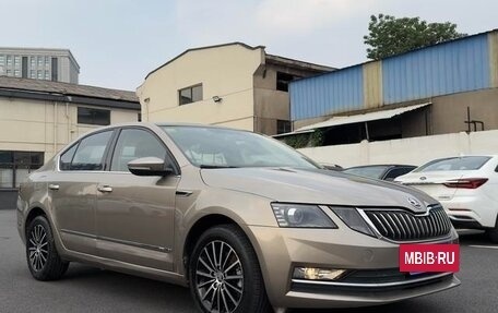 Skoda Octavia, 2021 год, 1 300 000 рублей, 3 фотография