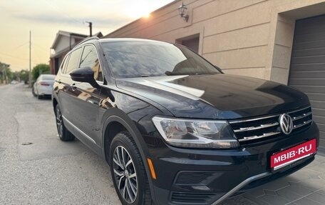 Volkswagen Tiguan II, 2019 год, 2 850 000 рублей, 5 фотография
