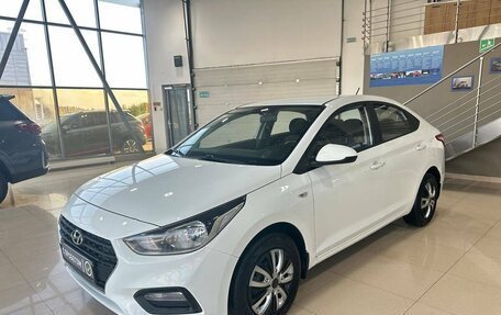 Hyundai Solaris II рестайлинг, 2017 год, 999 900 рублей, 3 фотография