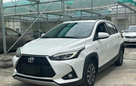 Toyota Yaris XP150 рестайлинг, 2021 год, 1 090 443 рублей, 2 фотография