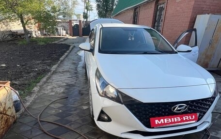 Hyundai Solaris II рестайлинг, 2020 год, 1 490 000 рублей, 3 фотография