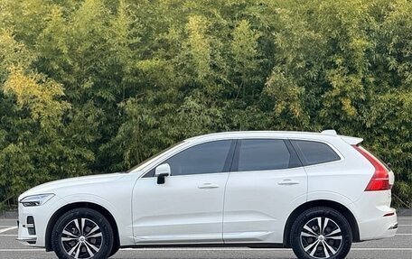 Volvo XC60 II, 2022 год, 2 800 000 рублей, 3 фотография