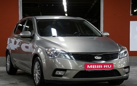 KIA cee'd I рестайлинг, 2010 год, 798 000 рублей, 3 фотография