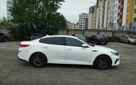 KIA Optima IV, 2019 год, 1 050 000 рублей, 2 фотография