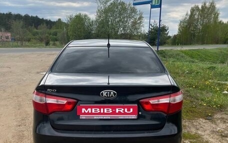 KIA Rio III рестайлинг, 2013 год, 750 000 рублей, 2 фотография