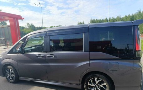 Honda Stepwgn IV, 2018 год, 2 350 000 рублей, 6 фотография