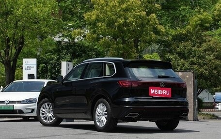 Volkswagen Touareg III, 2024 год, 8 140 000 рублей, 3 фотография