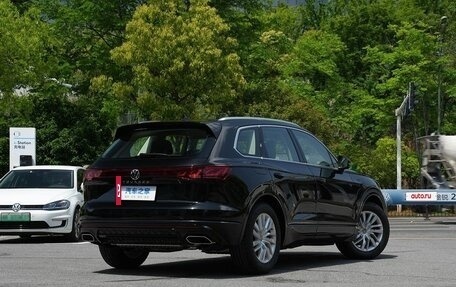 Volkswagen Touareg III, 2024 год, 8 140 000 рублей, 4 фотография