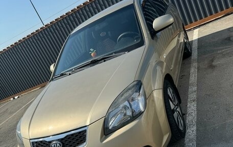 KIA Rio II, 2011 год, 700 000 рублей, 1 фотография