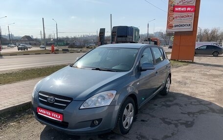 KIA cee'd I рестайлинг, 2009 год, 675 000 рублей, 1 фотография