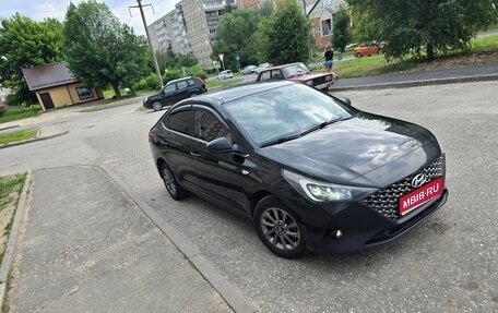 Hyundai Solaris II рестайлинг, 2022 год, 1 750 000 рублей, 1 фотография