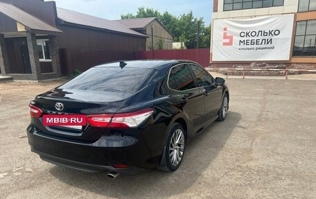 Toyota Camry, 2021 год, 2 550 000 рублей, 6 фотография